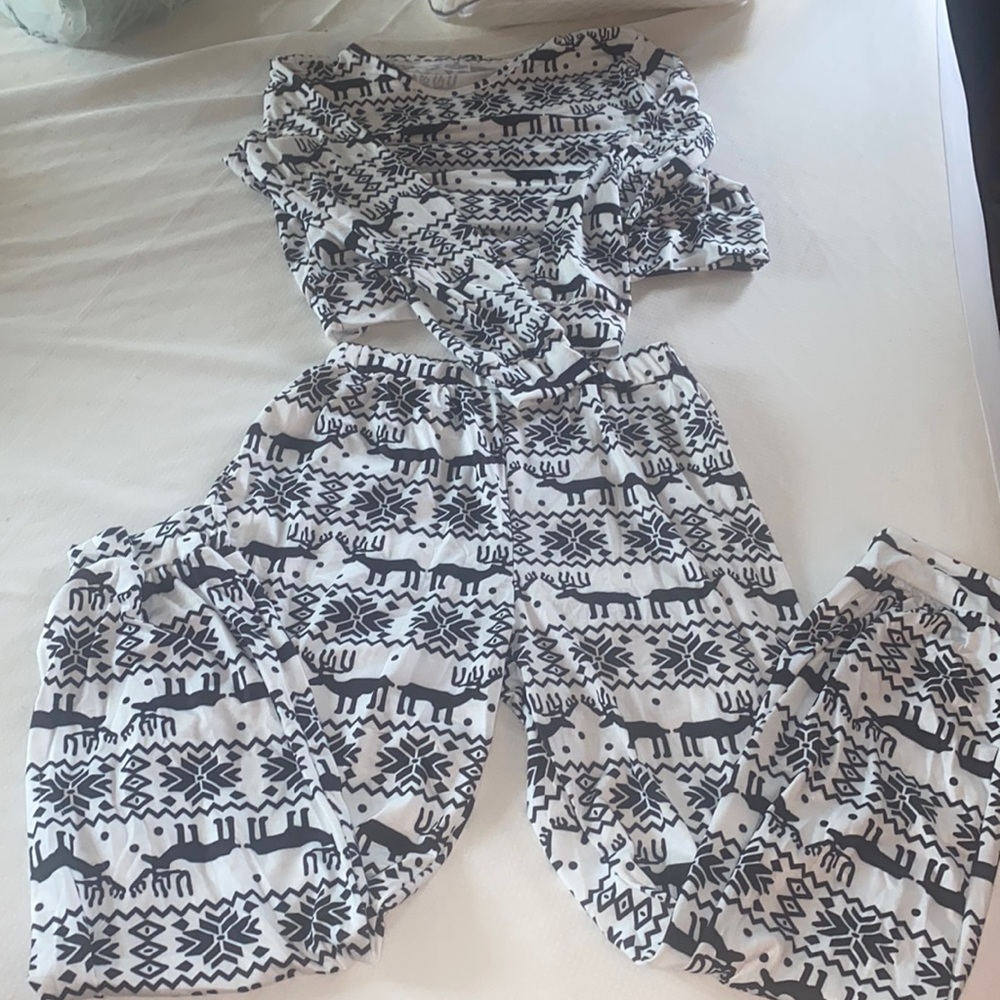Winter pajama set!!